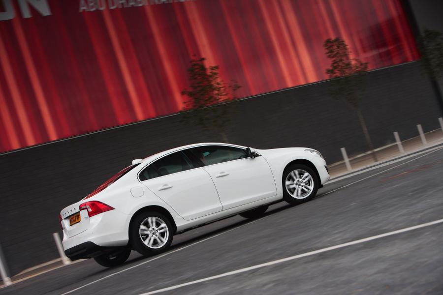  Volvo S60 2010 года  (фото 213 из 226)